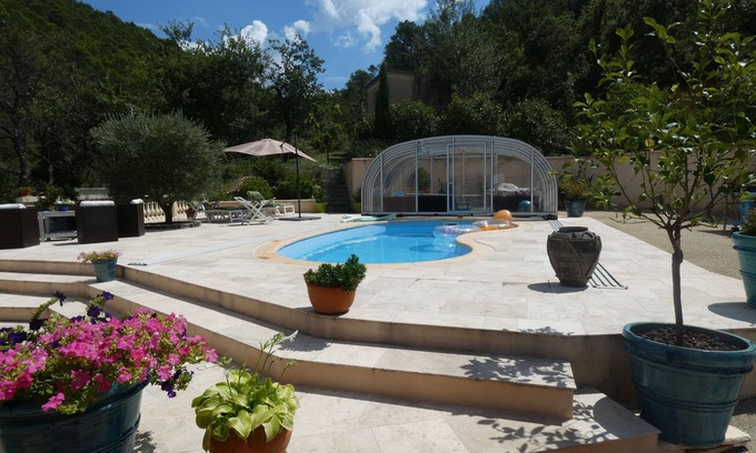 Rocbaron Apartment | Beautiful apartment in quiet villa with swimming pool