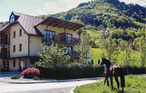 Lasko Apartment | Beautiful Apartment In Lasko With Wifi