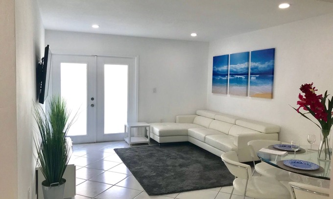 The Crossings Condo | Beautiful Apartment in Miami—-Shamrock Kendall