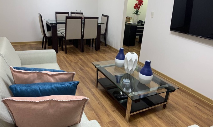 San Eugenio House | Beautiful apartment in the heart of Lince and San Isidro