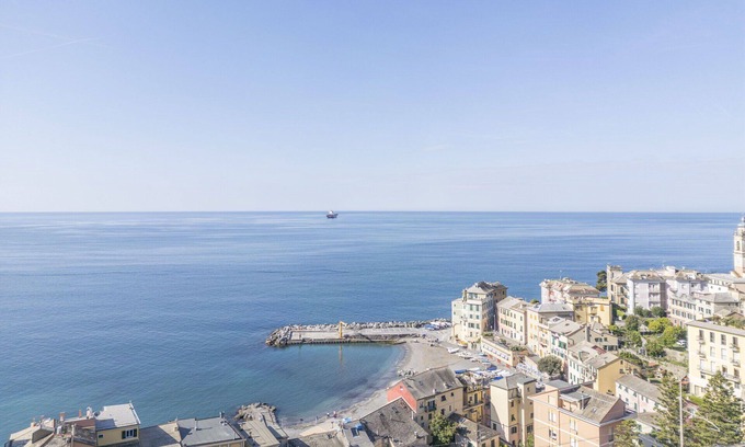 Bogliasco Apartment | Beautiful apartment for 4 guests with WIFI, A/C, TV and parking, close to Genoa