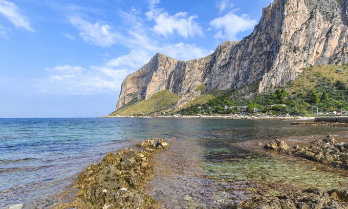 Sferracavallo Apartment | Beautiful apartment in Palermo PA