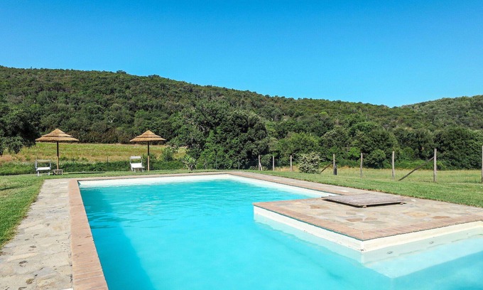 Montorsaio House | Beautiful apartment in villa for 4 people with WIFI, pool, TV, patio, pets allowed and parking