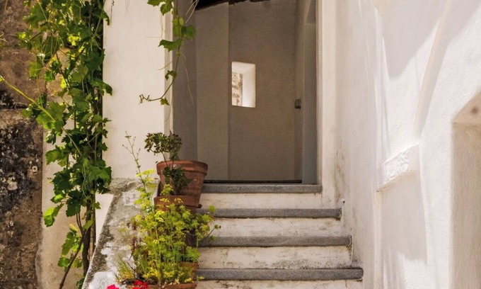 Strongoli Apartment | Beautiful apartment for 2 people with WIFI, balcony, pets allowed and parking