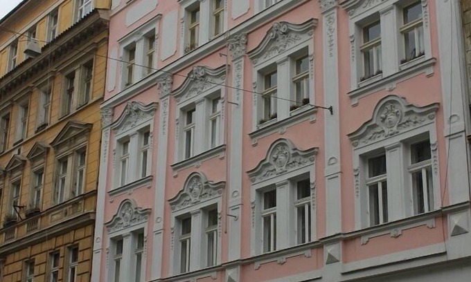 Vrsovice Apartment | Beautiful apartment near historic city centre