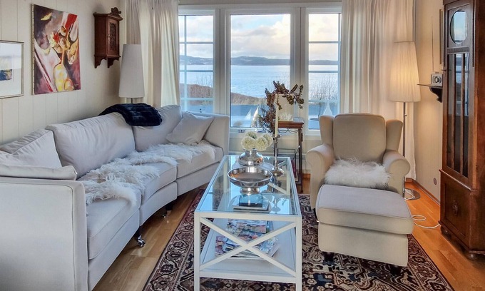 Snillfjord Apartment | Beautiful apartment in Hemnskjela