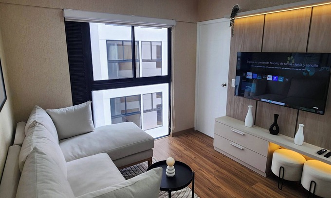 Leuro Apartment | Beautiful Apartment Miraflores