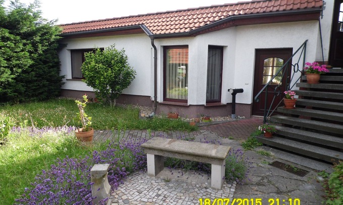Kolonie Eichenweiler House | Beautiful apartment with pool on the outskirts of the city