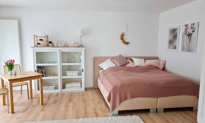 Naurod Apartment | Beautiful apartment with private terrace on the outskirts of Wiesbaden
