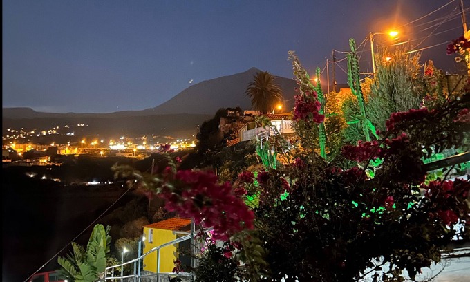 Buen Paso Apartment | BEAUTIFUL APARTMENT WITH POOL OWN TERRACE & STUNNING VIEWS OF MT TEIDE & SEA