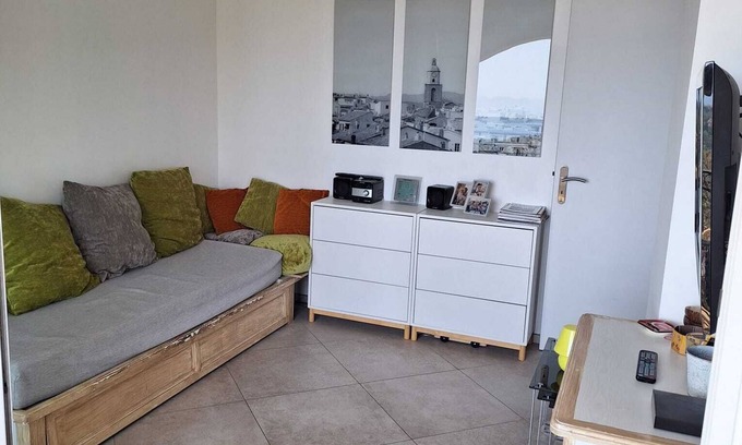 Les Restanques Apartment | Beautiful apartment with rooftop and magnificent sea view.