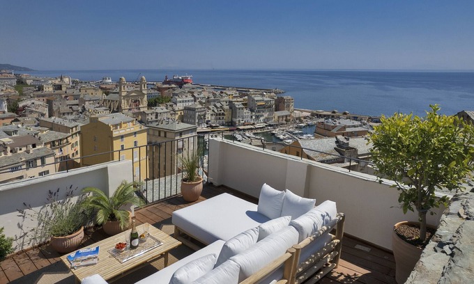 Bastia Apartment | Beautiful apartment with rooftop de 35m2, sea view