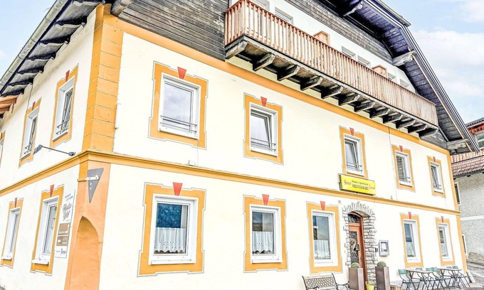 Sankt Martin Apartment | Beautiful apartment for 4 guests with WIFI, TV and parking