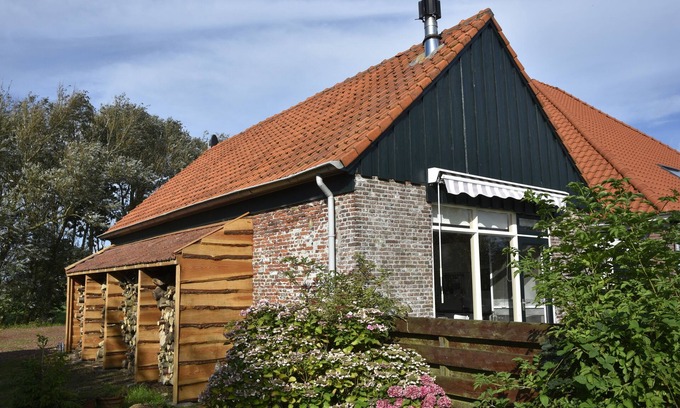 Burgervlotbrug Cottage | Beautiful authentic cottage in the middle of nature on farmyard with beautiful orchard