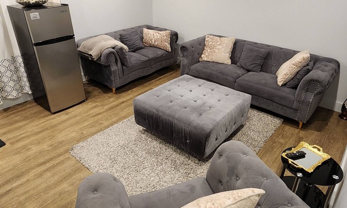 London House | Beautiful Basement in a Brandnew house