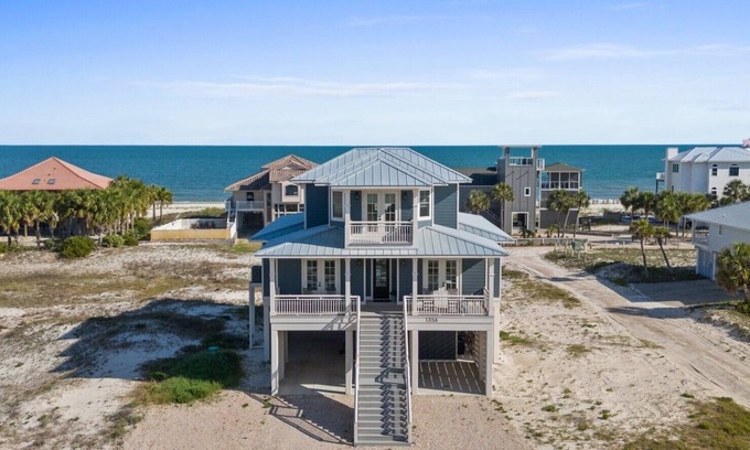 East End House | Beautiful Beach Views, Private Pool, Pet Friendly, East End