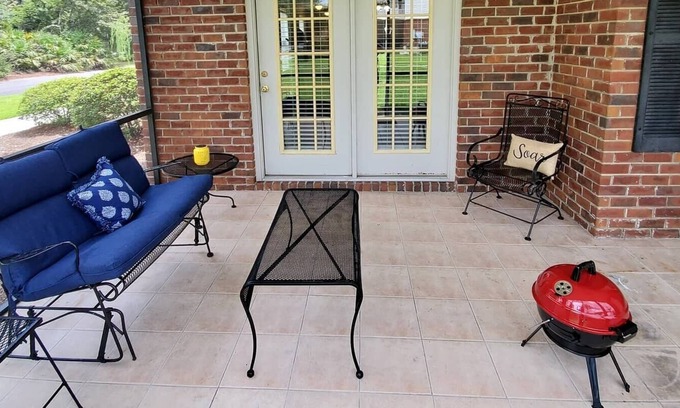 Dock Junction Condo | Beautiful Beach Accent Condo
