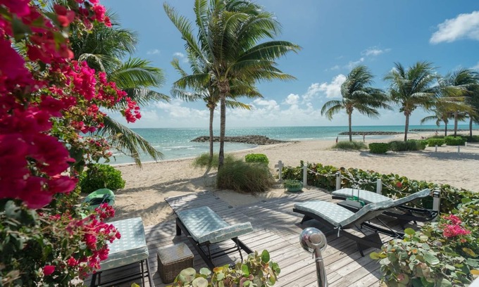 Palm Cay House | Beautiful Beach-Front Townhouse!