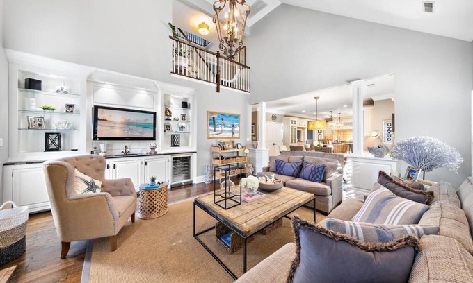 Monmouth Beach House | Beautiful Beach House One Block from Ocean and River Summer 2025