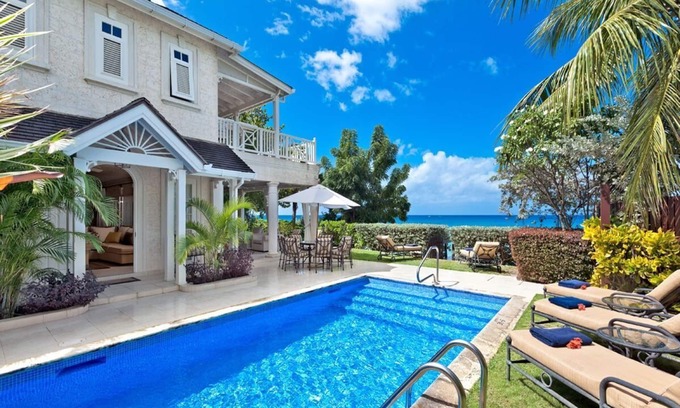 Gibbs Bay Villa | Beautiful Beachfront Luxury Villa with Pool - Westhaven