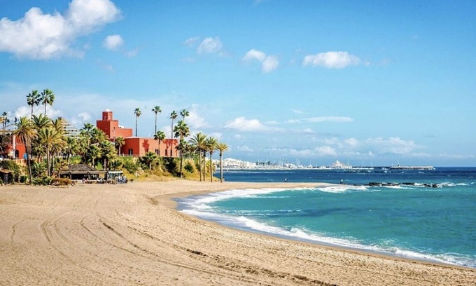 Benalmadena Costa Apartment | Beautiful Beachfront Apartment - BenalBeach Resort - Stunning Beach View