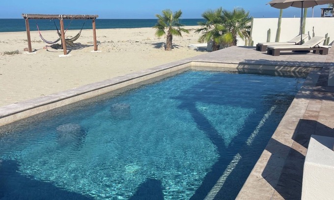 La Ribera Villa | Beautiful Beachfront Villa