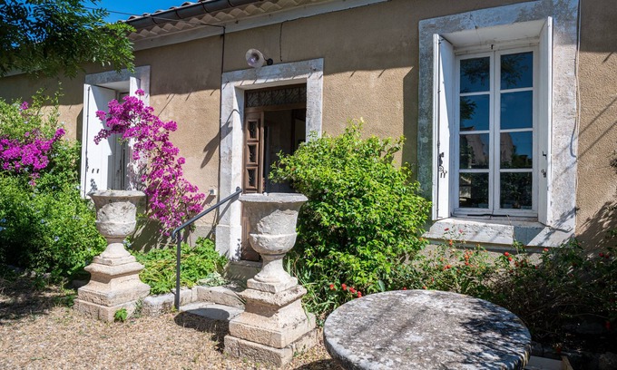 Castries House | Beautiful bed and breakfast in a family home in Castries