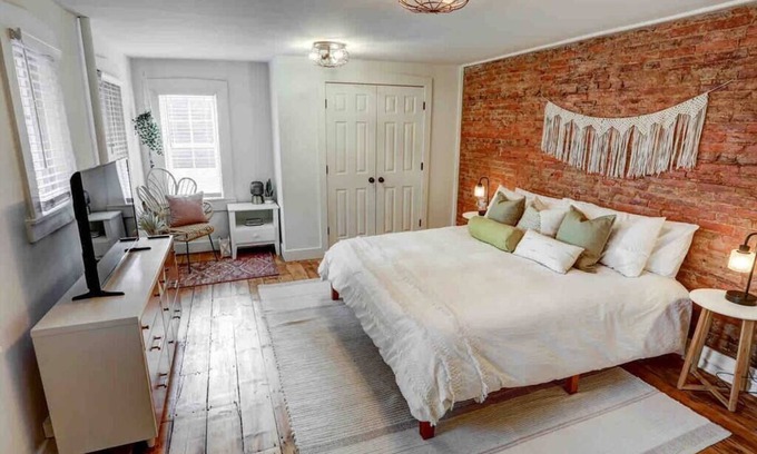Historic Downtown Lancaster House | Beautiful Boho Villa on Vine in the heart of Lancaster