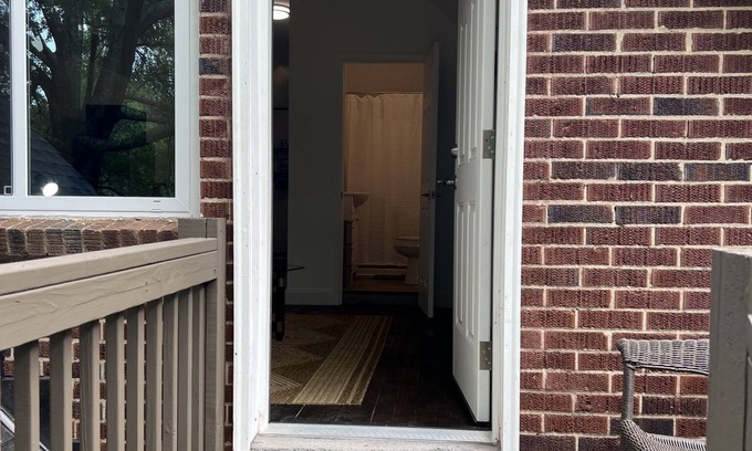 Conover Apartment | Beautiful brand new loft studio apartment