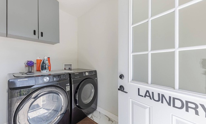 Mayflower Village House | Beautiful Brand New Studio Arcadia-B