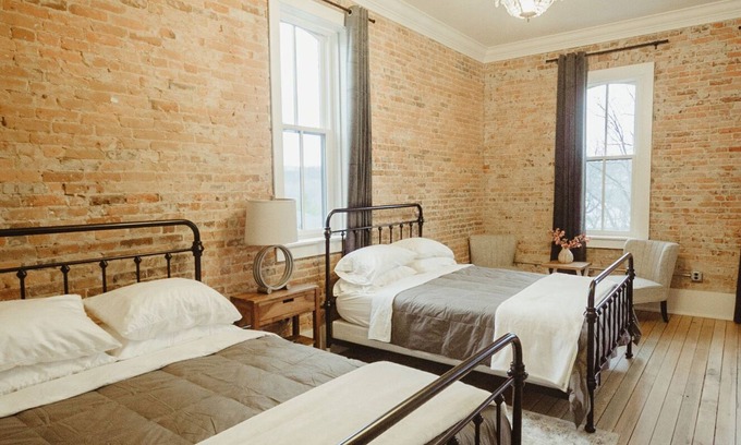 Newaygo Apartment | Beautiful Brick Walled 2 bed/1bath Loft in Historic Building