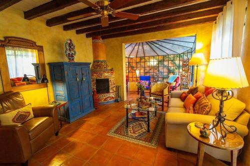 Colonia San Antonio House | Beautiful Colonial Casa in San Miguel de Allende