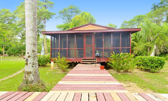 Hopkins Cabin | Beautiful cabin nestled in tropical surroundings on the Banks of the Sitee River