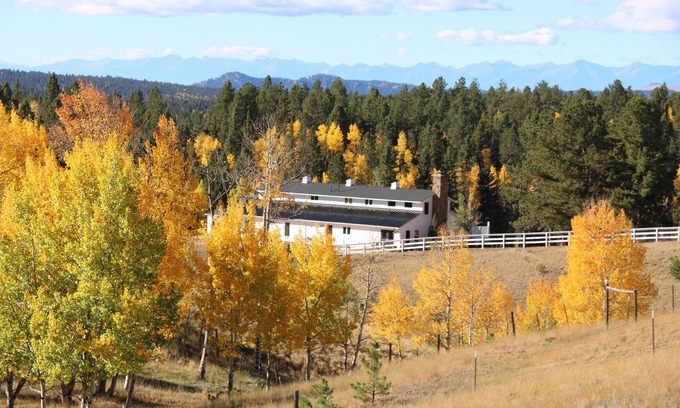 Divide Cabin | Beautiful Cabin on 35 Acres