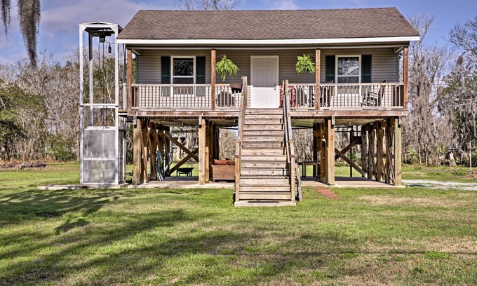 Theriot House | Beautiful Cajun cottage on 70 acres near top saltwater fishing and Cajun cuisine