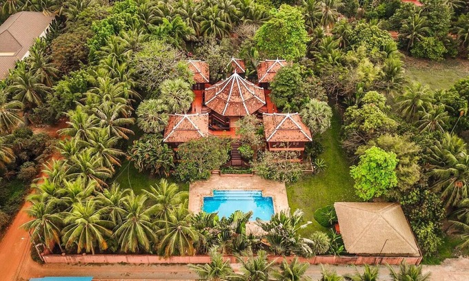 Siem Reap Villa | Beautiful Cambodian Villa with pool