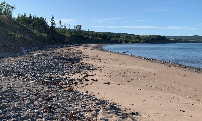 Antigonish House | Beautiful Cape George cottage on waterfront property