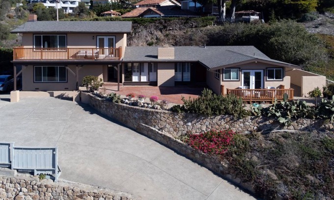 Hatton Fields House | Beautiful Carmel House In a Perfect Location