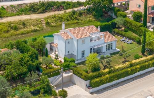 Momjan Villa | Beautiful Casa Garden Contesses in Momjan