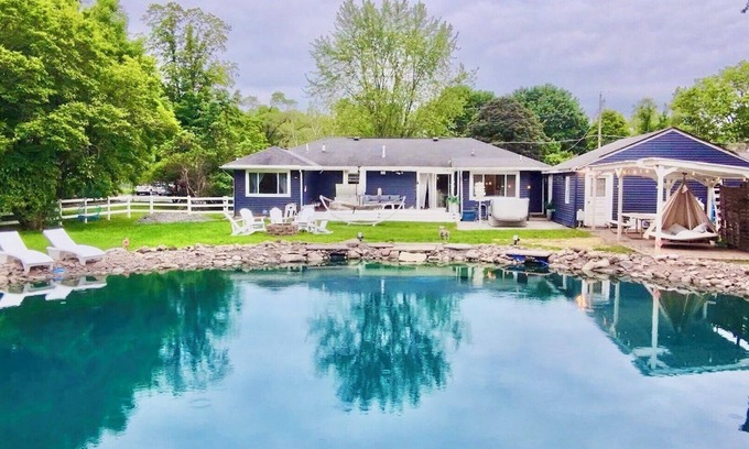 Saugerties House | Beautiful Catskill Mountain Getaway Perfect for Families!