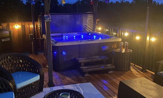 Cornwall House | Beautiful centrally located home w/hot tub. Pet friendly!