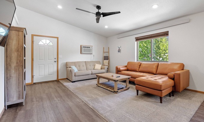 Rapid City Condo | Beautiful, Centrally Located Condo with Wifi and AC