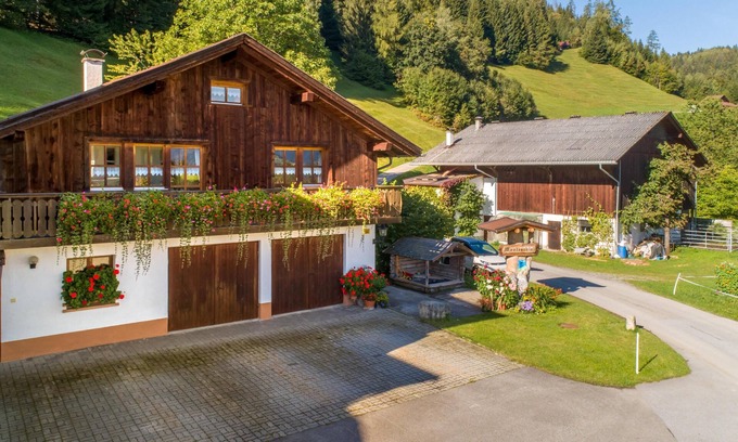 Buerserberg House | Beautiful chalet in a dream location