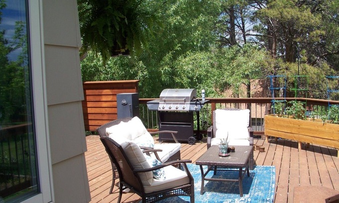 Rapid City House | Beautiful Chapel Valley Home near Canyon Lake