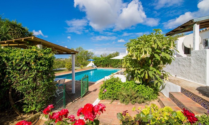 Boliqueime House | Beautiful characterful villa, sleeps 6, large private pool, gardens & sea views