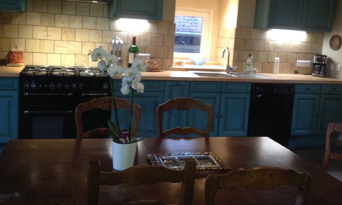 Nicey House | Beautiful charming stone country house with large flat garden of 1800m².