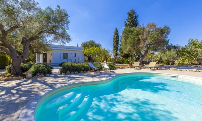 Cenate Villa | Beautiful charming villa with pool, surrounded by olive trees located in Santa Caterina - Nardo