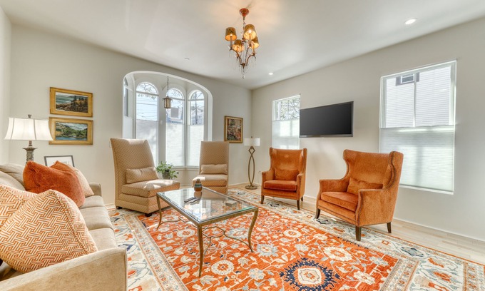 East Bayside House | Beautiful Combo Home Located in Downtown Portland - Close to the Beach