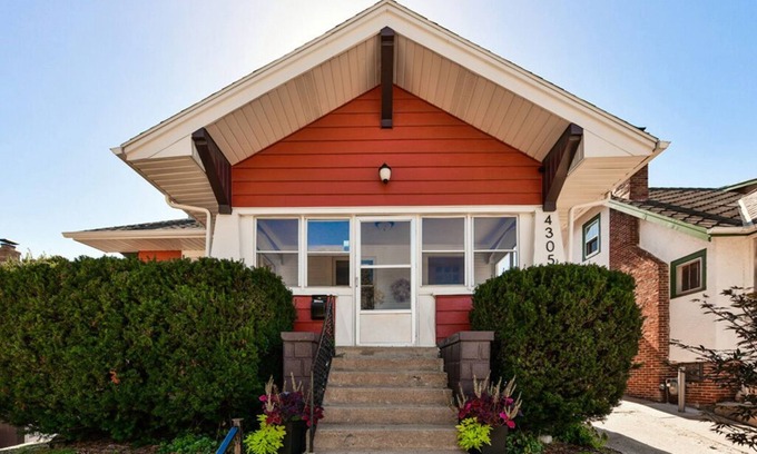 Downtown Omaha House | Beautiful, comfortable home with a tidy backyard and garage space.