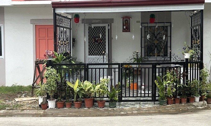 Compostela House | Beautiful Compostela Townhouse & Breakfast Included